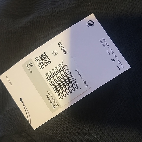 Nike Air Max Womens XS Black Tee - Picture 3 of 5